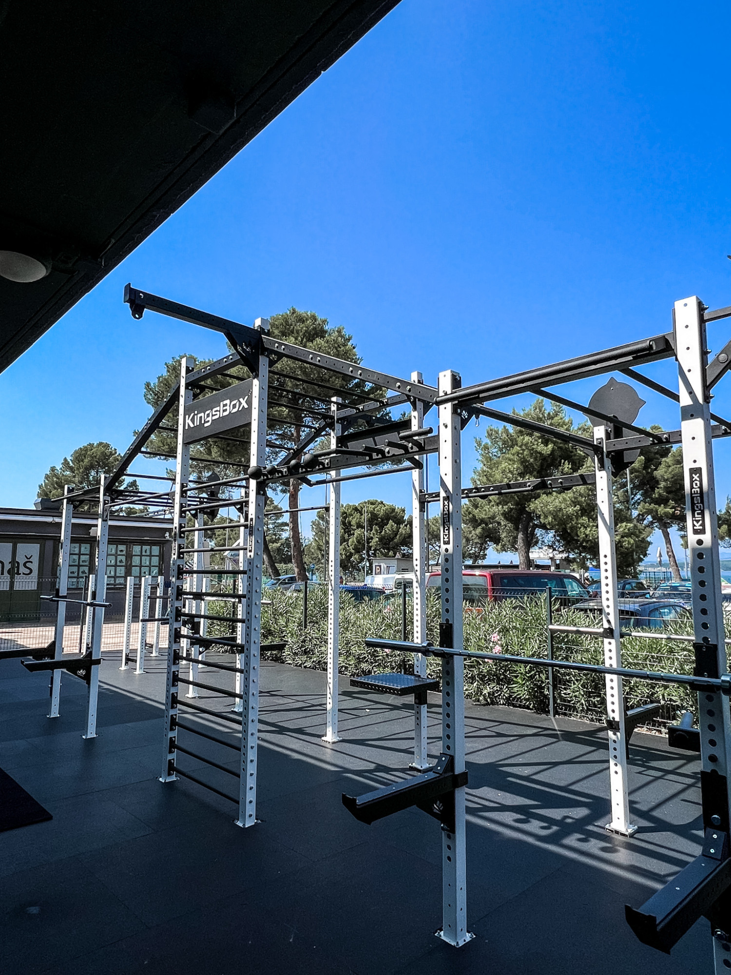 Shape house Koper gallery image